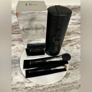 Christian Dior beauty brush set with holder brand new.